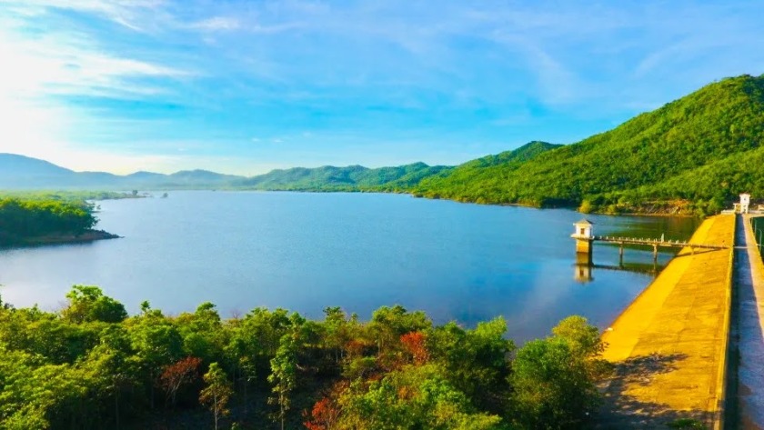 thuê xe du lịch ninh sơn