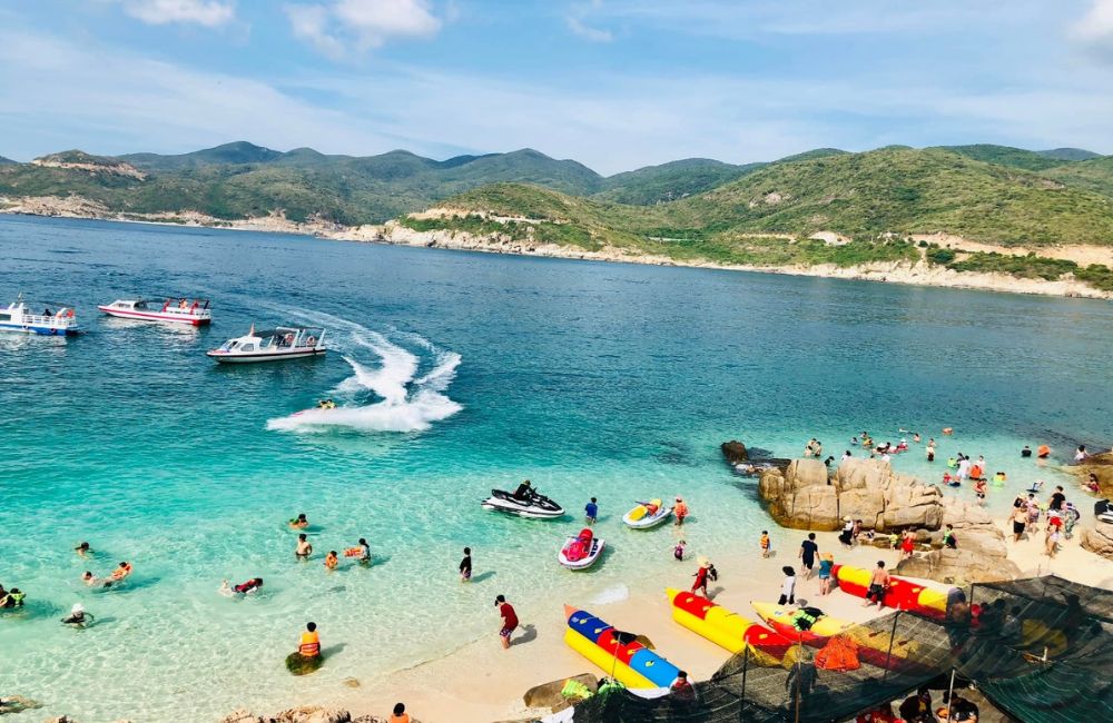 thuê xe du lịch Vĩnh Hy, thuê xe 4 chỗ Vĩnh Hy, thuê xe 7 chỗ Vĩnh Hy, thuê xe 16 chỗ Vĩnh Hy, thuê xe tự lái Vĩnh Hy