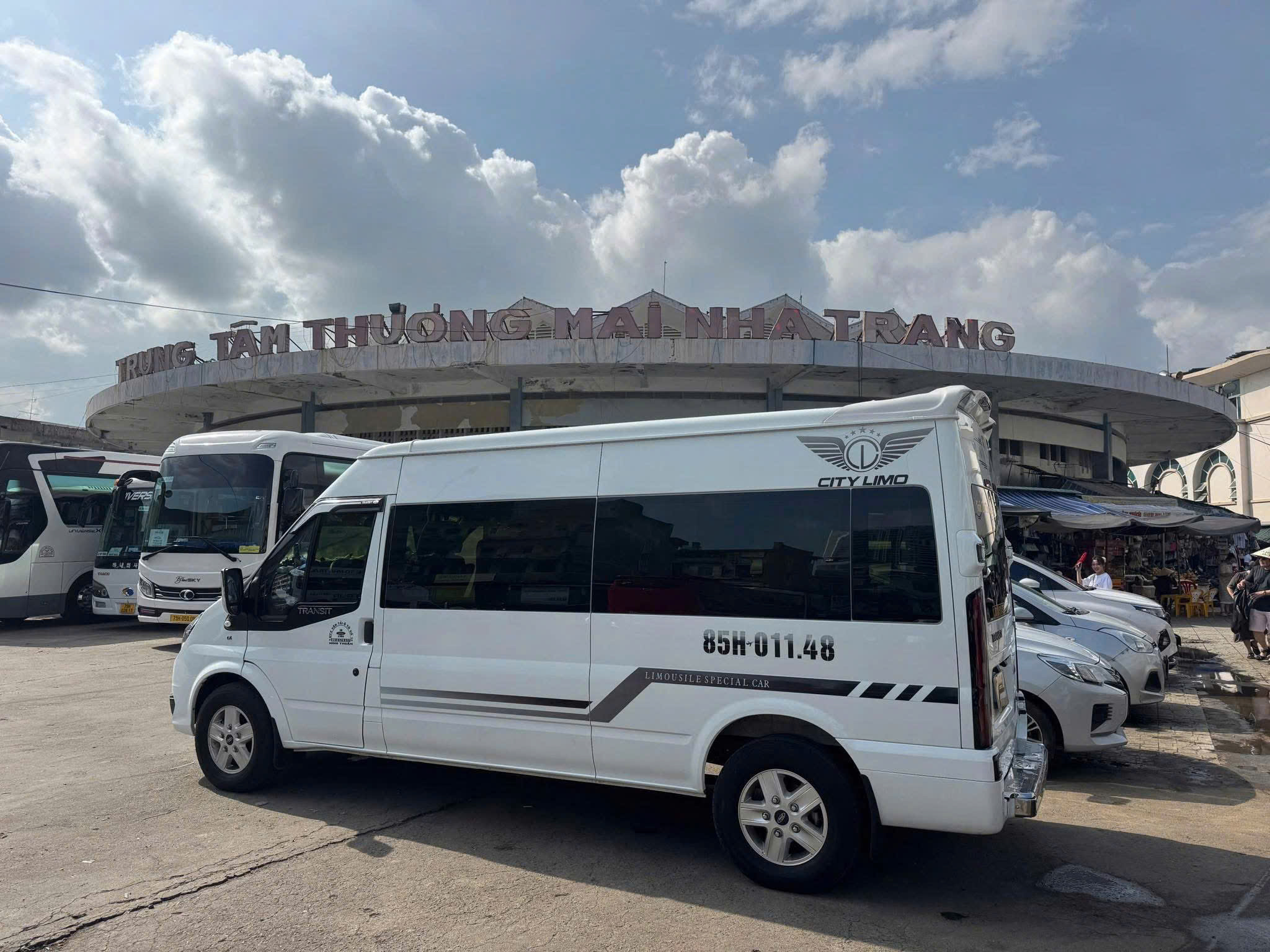 thuê xe du lịch khánh hòa Thuê xe Nha Trang Khánh Hòa