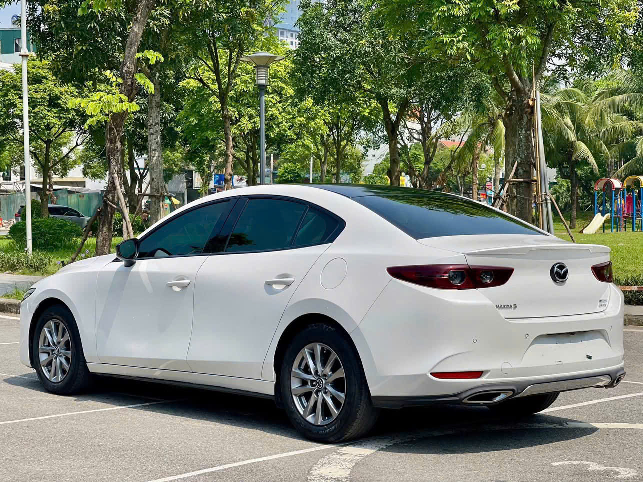 xe 4 chỗ Phan Rang đi sân bay Cam Ranh Hảo Hảo Car – dịch vụ xe du lịch Phan Rang, xe 4 chỗ – 7 chỗ – 16 chỗ, đặt xe trực tuyến nhanh chóng.