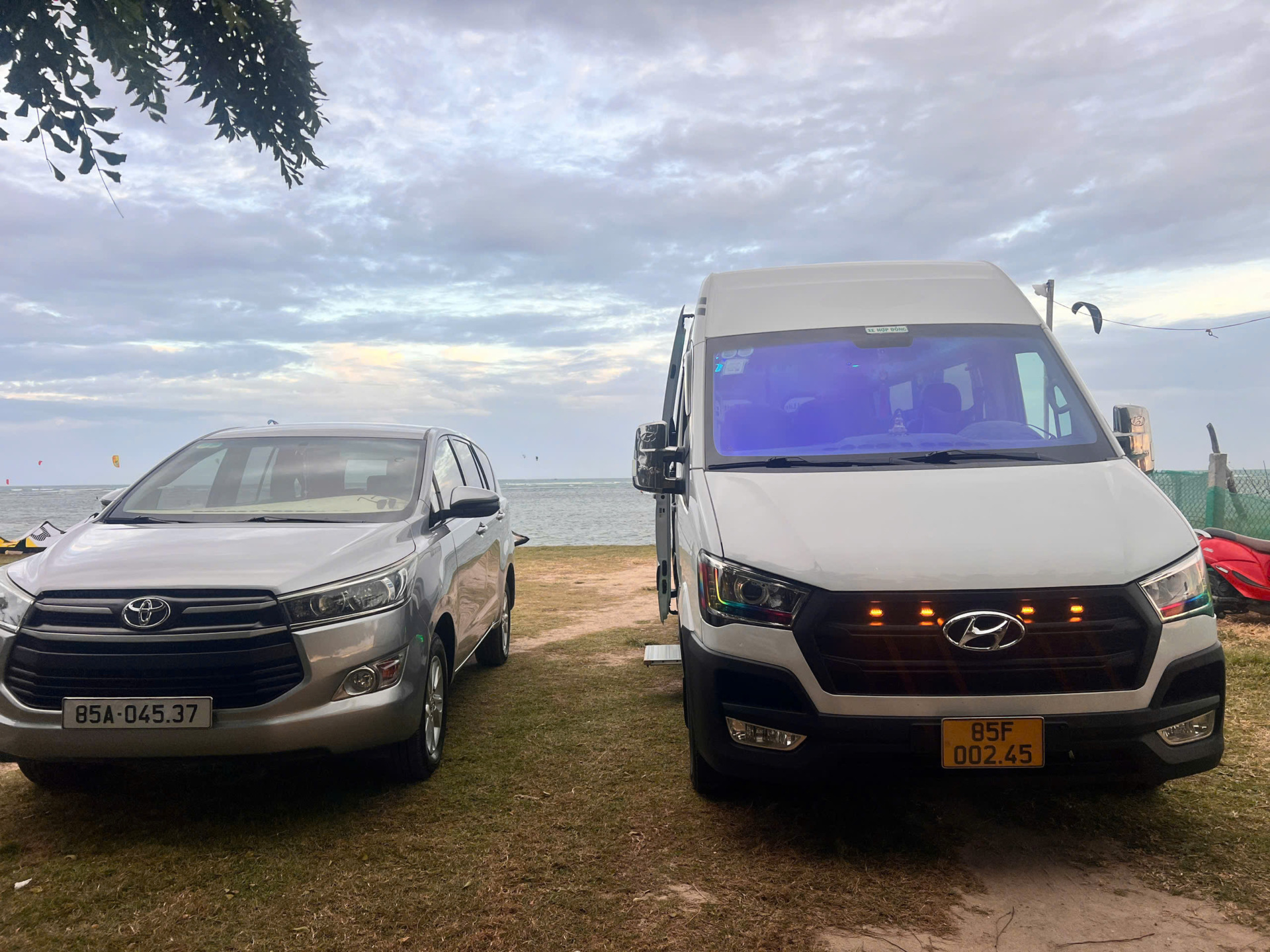 Thuê xe du lịch Biển Mỹ Hòa, lướt ván diều Ninh Thuận