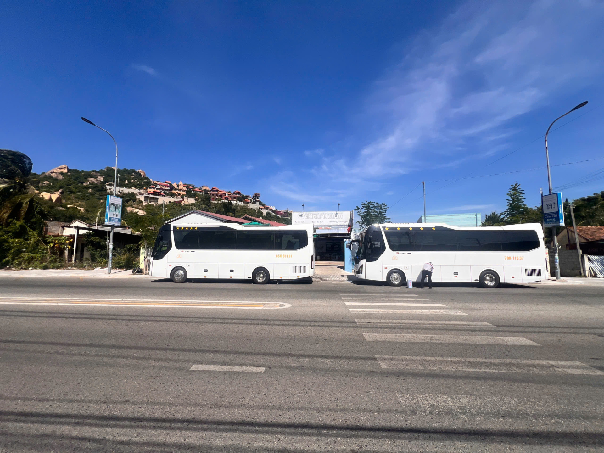 Hảo Hảo Car – đơn vị uy tín cung cấp xe tour du lịch 29 chỗ Phan Rang, phục vụ an toàn, đúng giờ, chuyên nghiệp.