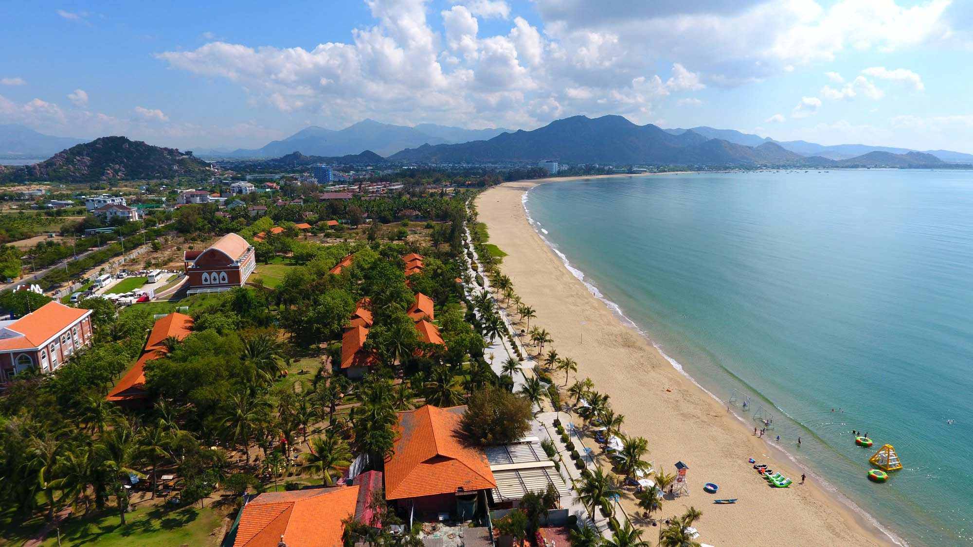 Khám phá du lịch Phan Rang, trải nghiệm du lịch biển Ninh Chữ, đặt xe du lịch Phan Rang để chuyến đi thuận tiện